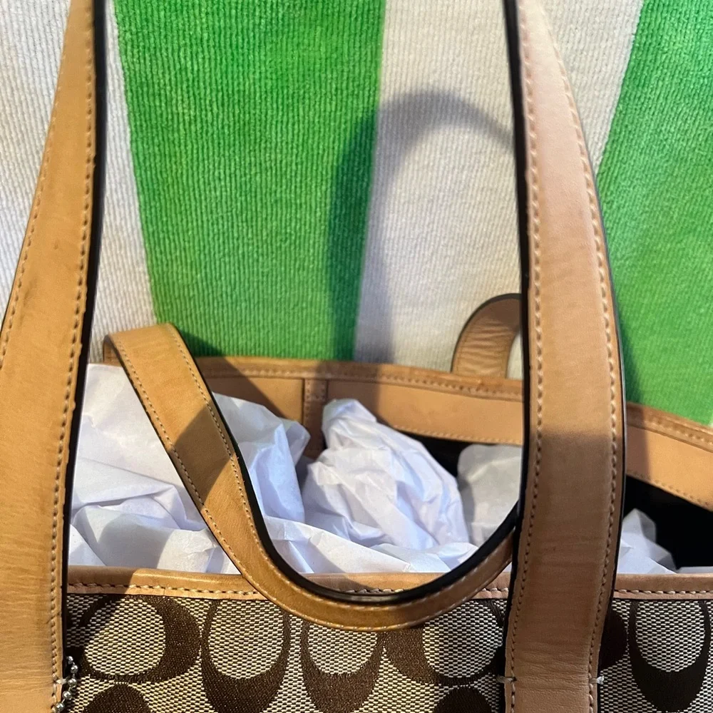 Coach Brown Signature Tote Bag - Picture 5 of 10